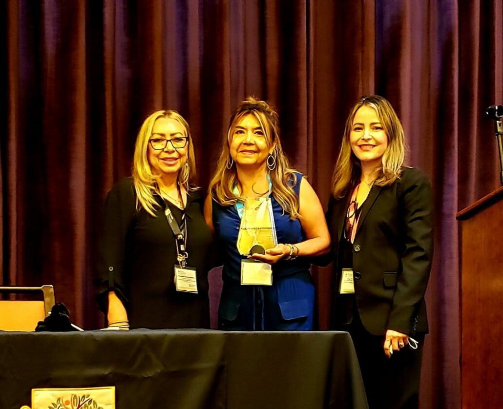 Roxanna Flores, Outstanding CHW Joel S. Meister Award winner